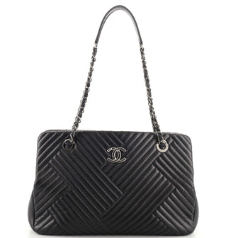 Chanel CC Crossing Tote Chevron Lambskin Large