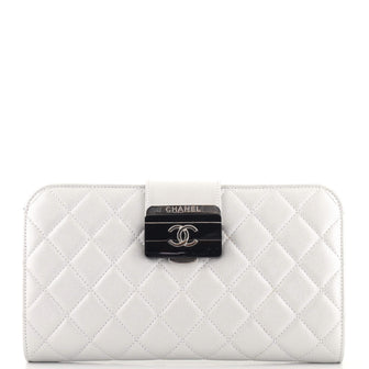 Chanel Beauty Lock Clutch Quilted Sheepskin