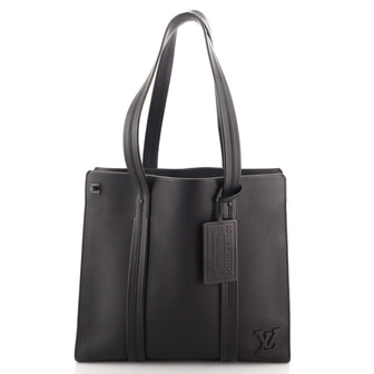 Louis Vuitton Aerogram Tote Leather