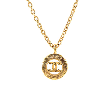 Chanel Vintage CC Round Pendant Choker Necklace Metal
