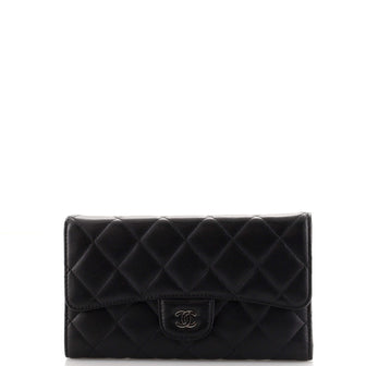 Chanel Classic Double Flap Quilted Lambskin Gold-tone Medium Black
