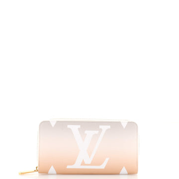Louis Vuitton Zippy Wallet By The Pool Monogram Giant