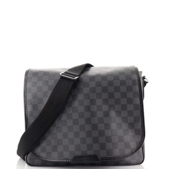 Louis Vuitton Daniel Messenger Bag Damier Graphite MM