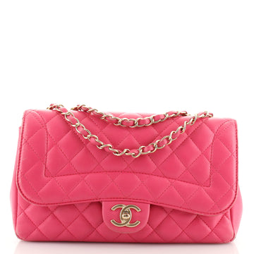 Chanel Mademoiselle Chic Flap Bag Quilted Lambskin Medium
