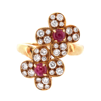 Van Cleef & Arpels Trefle Ring 18K Yellow Gold with Diamonds and Rubies