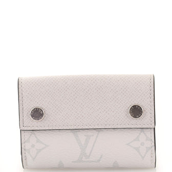 Louis Vuitton Discovery Wallet Monogram Taigarama Compact