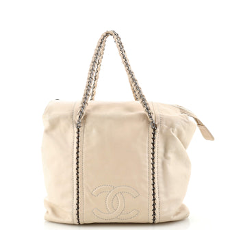 Chanel Luxe Ligne Zip Top Tote Calfskin Medium