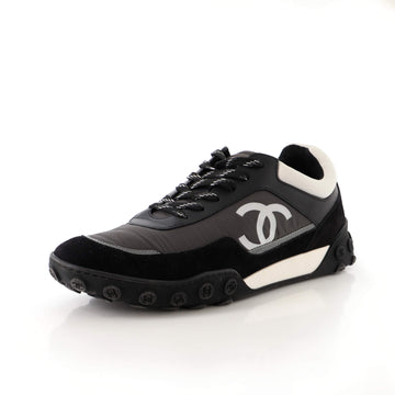 Chanel Women’s CC Logo Low-Top Sneakers Leather and Fabric with Suede