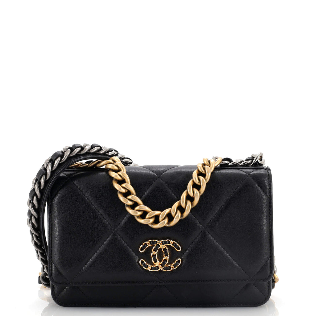 Chanel 19 Wallet on Chain Quilted Goatskin Black 2379031