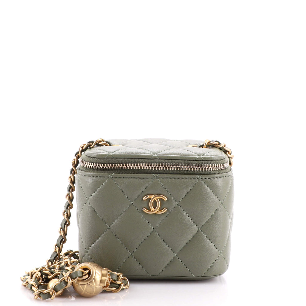 New Chanel green Lambskin Quilted Pearl Crush Small Vanity Case with Chain  MYR14,800