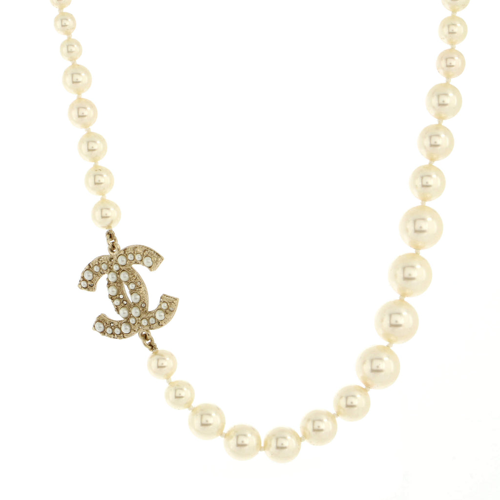 CHANEL Pearl CC 100th Anniversary Necklace Light Gold 1335429 | FASHIONPHILE