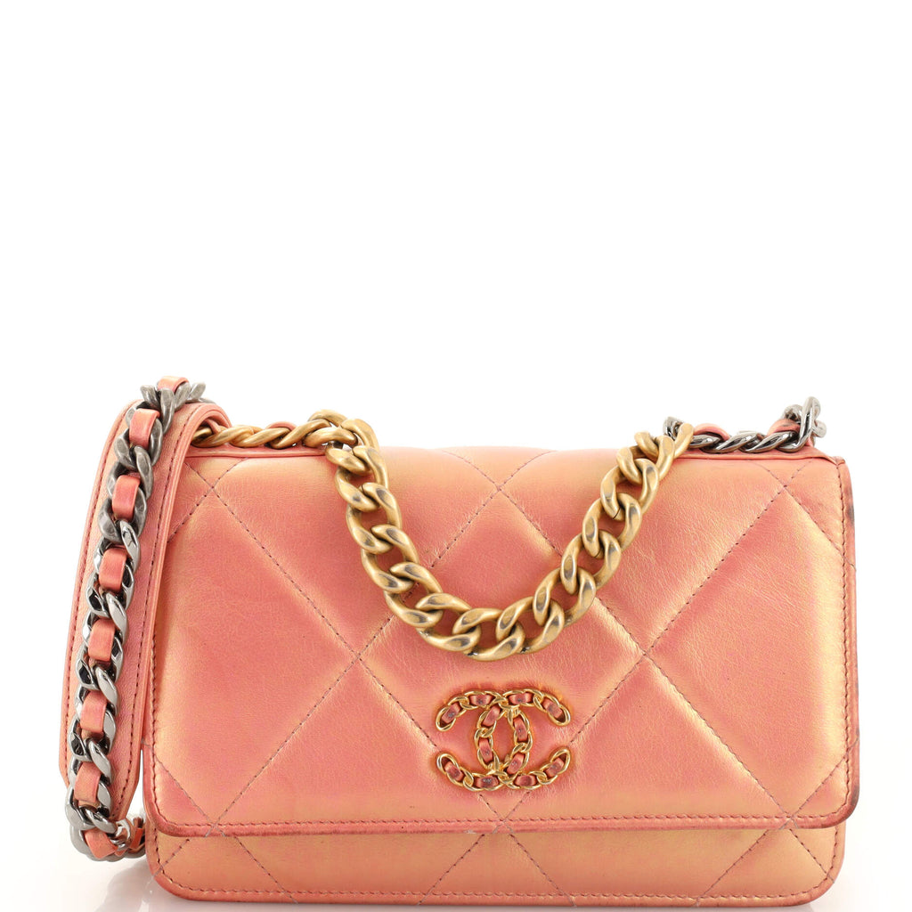 Chanel 19 Wallet on Chain Quilted Lambskin Pink 2001381
