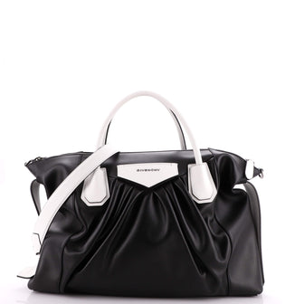 Givenchy Antigona Soft Bag Leather Medium