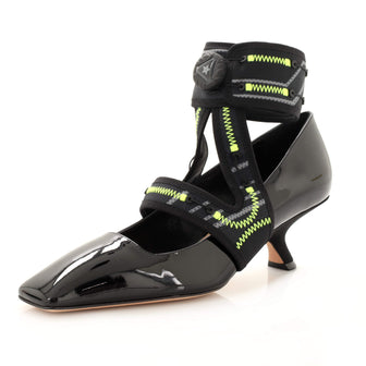 Christian Dior Women's 62-22 Pumps Patent with Fabric