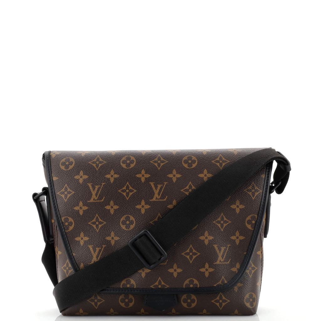 LOUIS VUITTON Magnetic Monogram Macassar Messenger Bag Brown