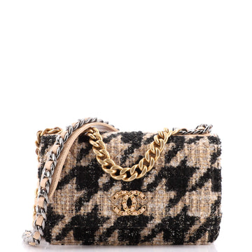 Chanel 19 Wallet on Chain Quilted Tweed