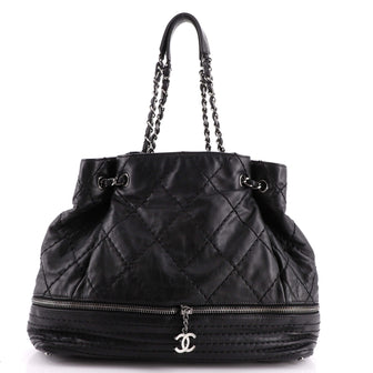 Chanel Vintage Expandable Drawstring Bucket Bag Quilted Leather Medium