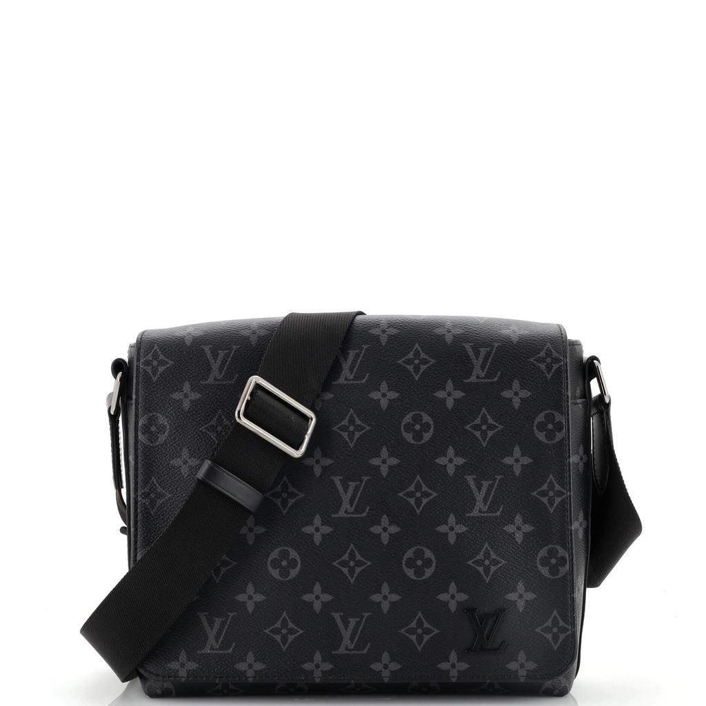 Louis Vuitton District Black Canvas Shoulder Bag (Pre-Owned)
