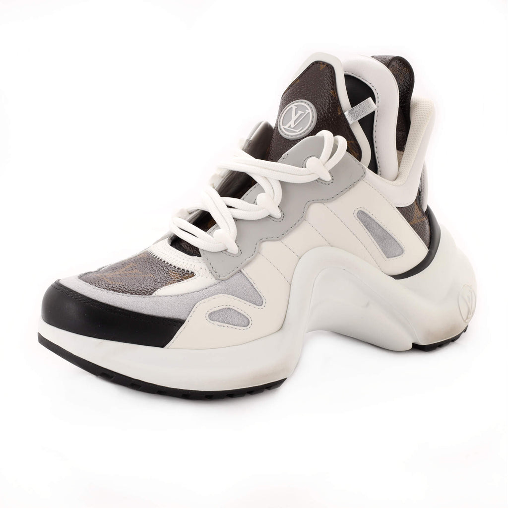 LOUIS VUITTON LV Archlight Sneaker White. Size 35