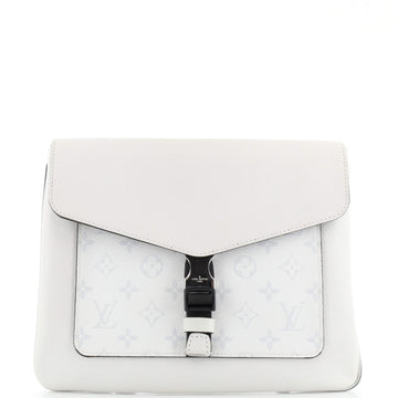Louis Vuitton Outdoor Flap Messenger Monogram Taigarama