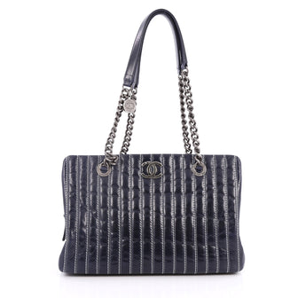 Chanel Aged Chain CC Tote Vertical Quilt Lambskin Large 2058902