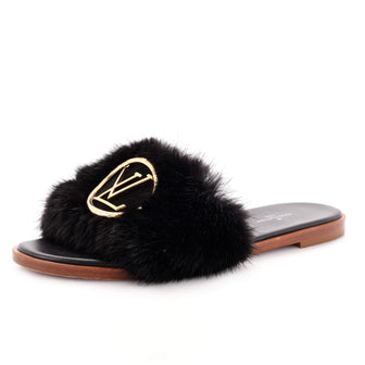 Louis Vuitton - Authenticated Lock It Sandal - Faux Fur Black Plain for Women, Good Condition