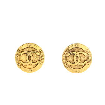 Chanel Vintage CC Quilted Round Button Clip-On Earrings Metal Large
