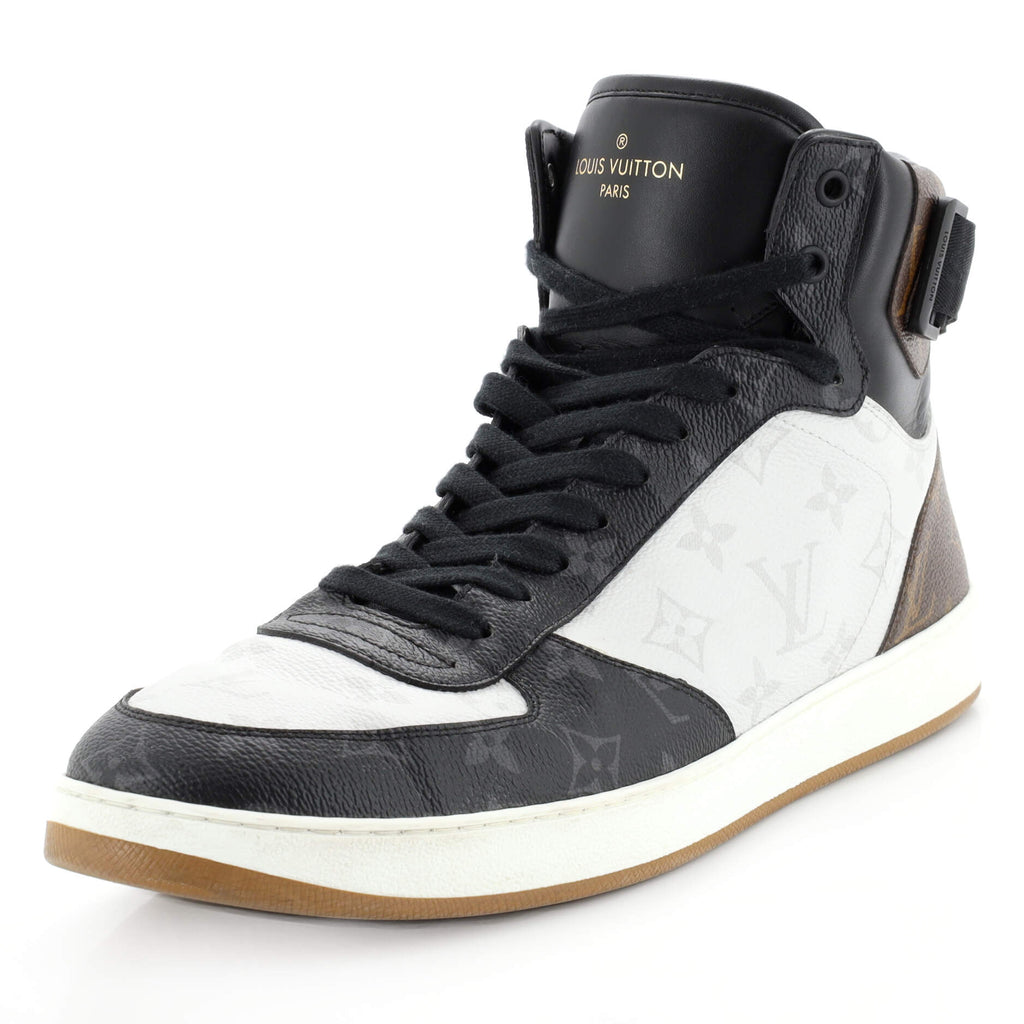 Louis Vuitton sneakers in black monogram canvas with black leather