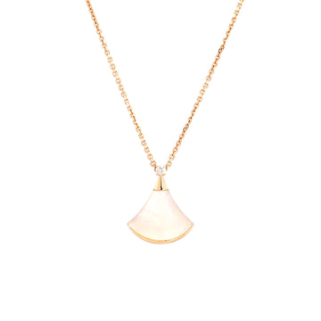 Bvlgari Diva's Dream Pendant Necklace 18K Rose Gold with Mother of Pearl and Diamond Small