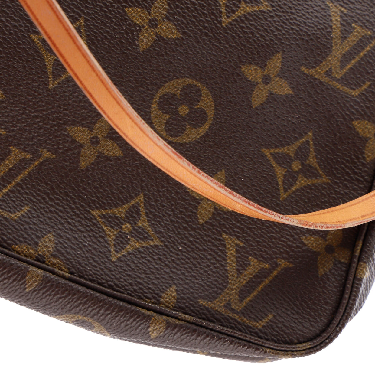 PreOwned LV Pochette Accessoires NM 214316/3 Rebag