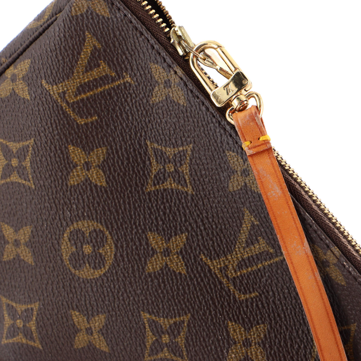 PreOwned LV Pochette Accessoires NM 214316/3 Rebag