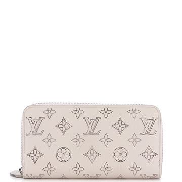 Louis Vuitton Zippy Wallet Mahina Leather