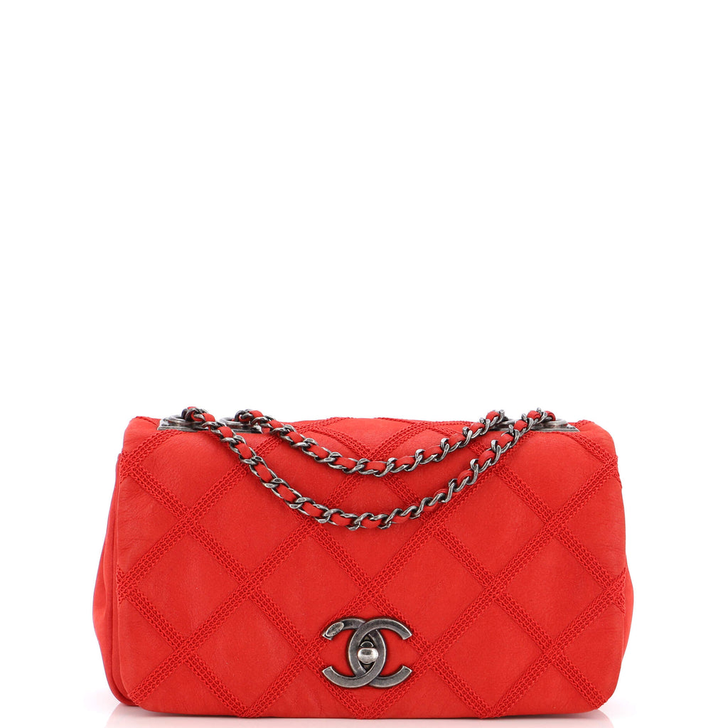 Chanel Diamond Stitch Chain Flap Bag Quilted Iridescent Calfskin Small Red  21548424