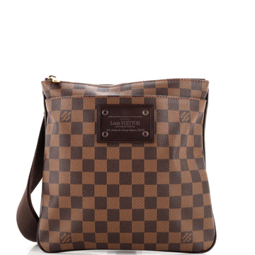 Louis Vuitton Brooklyn Pochette Plate Damier