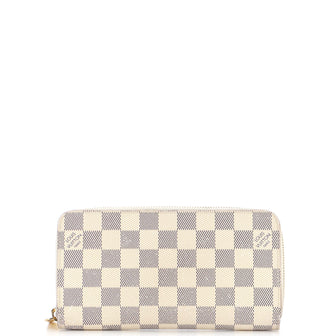 Louis Vuitton Zippy Wallet Damier