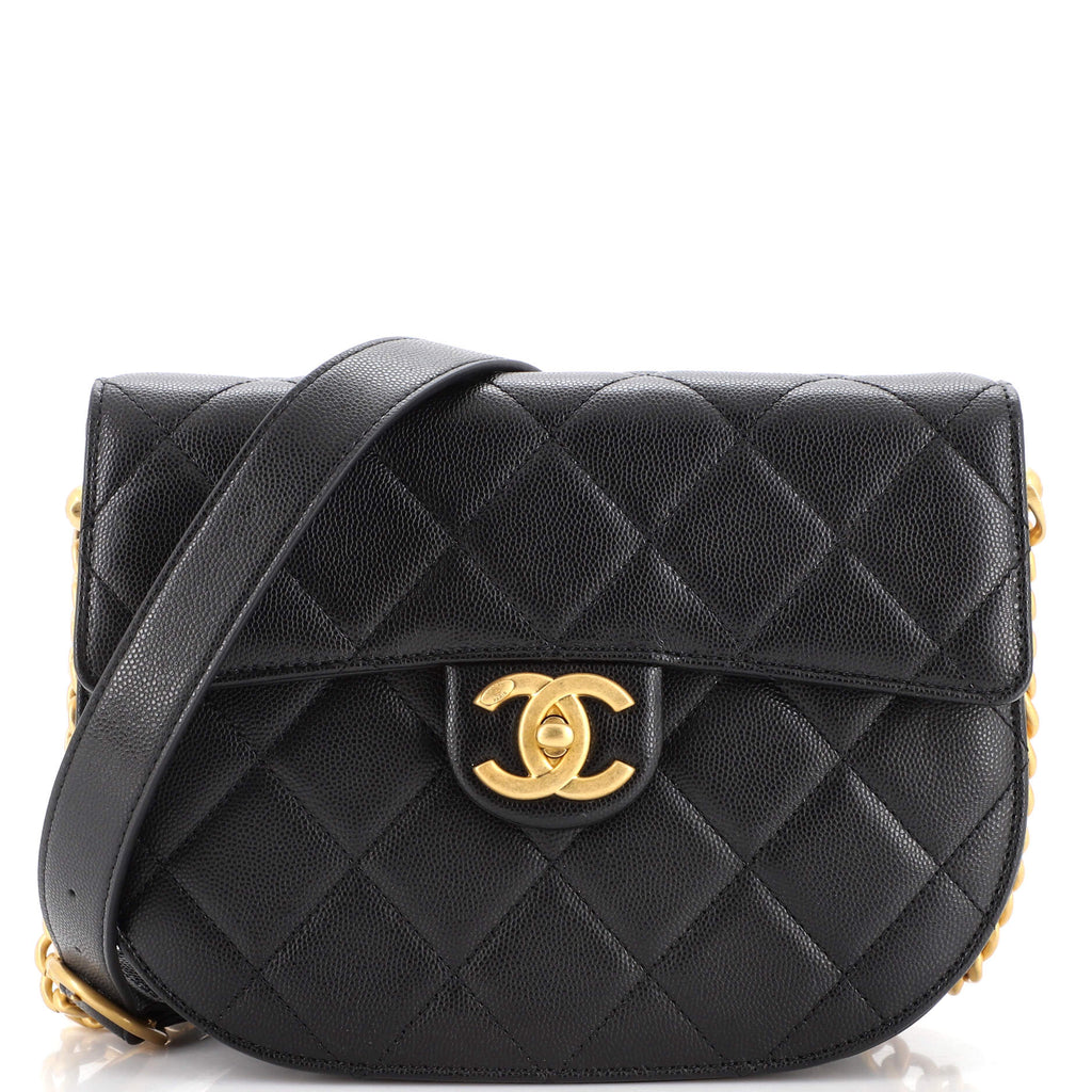 Shop CHANEL 2021 SS Small Messenger Bag (AS2447 B05440 94305) by lufine