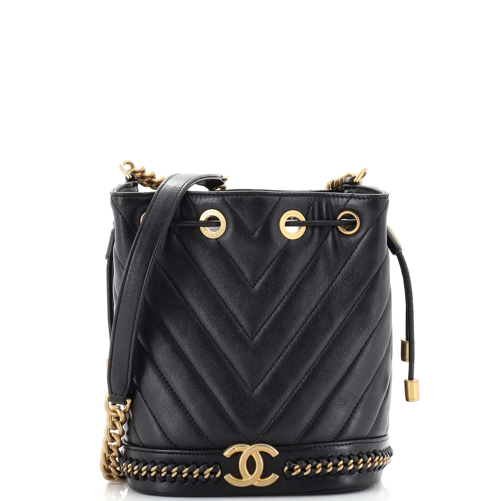 Chanel Paris-Cosmopolite Drawstring Bucket Bag Chevron Lambskin Small Black  21663311