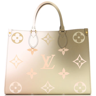 Bags, Authentic Louis Vuitton M4532 Monogram Giant Canvas The Onthego Gm  Tot