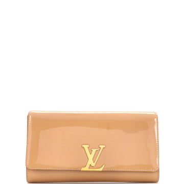 Louis Vuitton Louise Clutch Patent East West