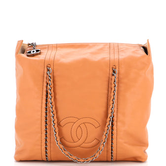 Chanel Luxe Ligne Tote Leather Small