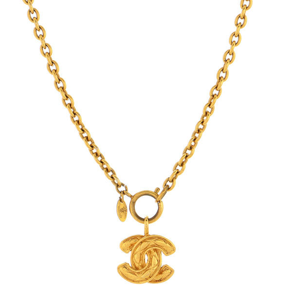 Chanel Quilted CC Logo Pendant Necklace Golden Metal ref.1004492 - Joli  Closet