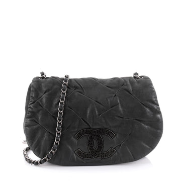 Chanel Glint Messenger Bag Iridescent Calfskin Black 2210601