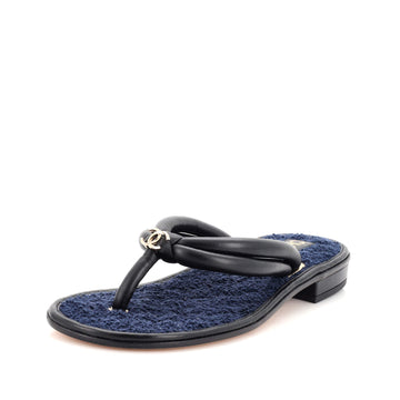 Chanel Women's Interlocking CC Thong Sandals Leather