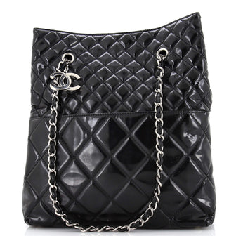 Chanel In The Business Tote Quilted Patent Vinyl North South Black 2219399
