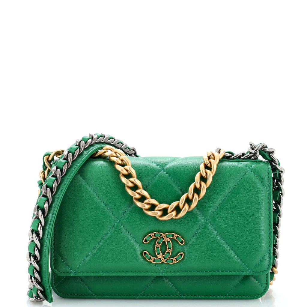 Chanel 19 wallet on chain Green Lambskin ref.733533 - Joli Closet