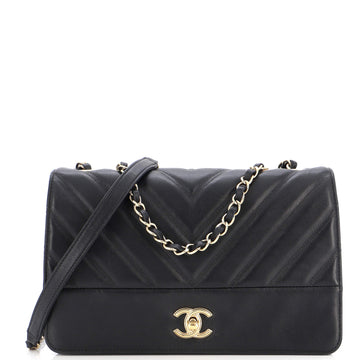 Chanel Double Stitch Full Flap Bag Chevron Lambskin Medium