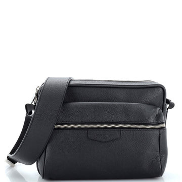 Louis Vuitton Outdoor Messenger Bag Taiga Leather PM
