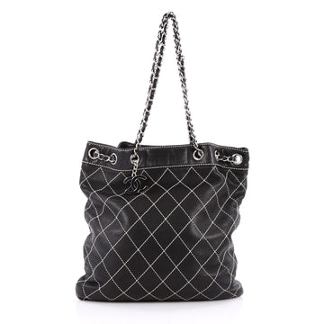 Chanel Surpique Drawstring Bucket Bag Quilted Lambskin Black 2234702