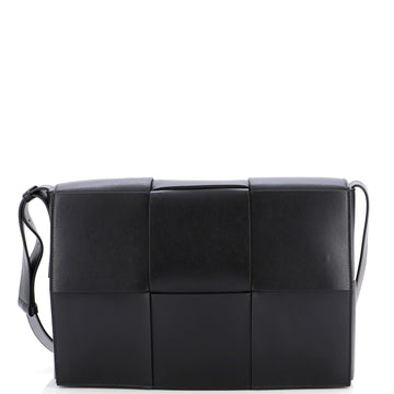 Bottega Veneta Cassette Crossbody Bag Maxi Intrecciato Leather Large