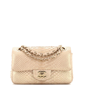 Iridescent Ivory Classic Mini Quilted Single Flap